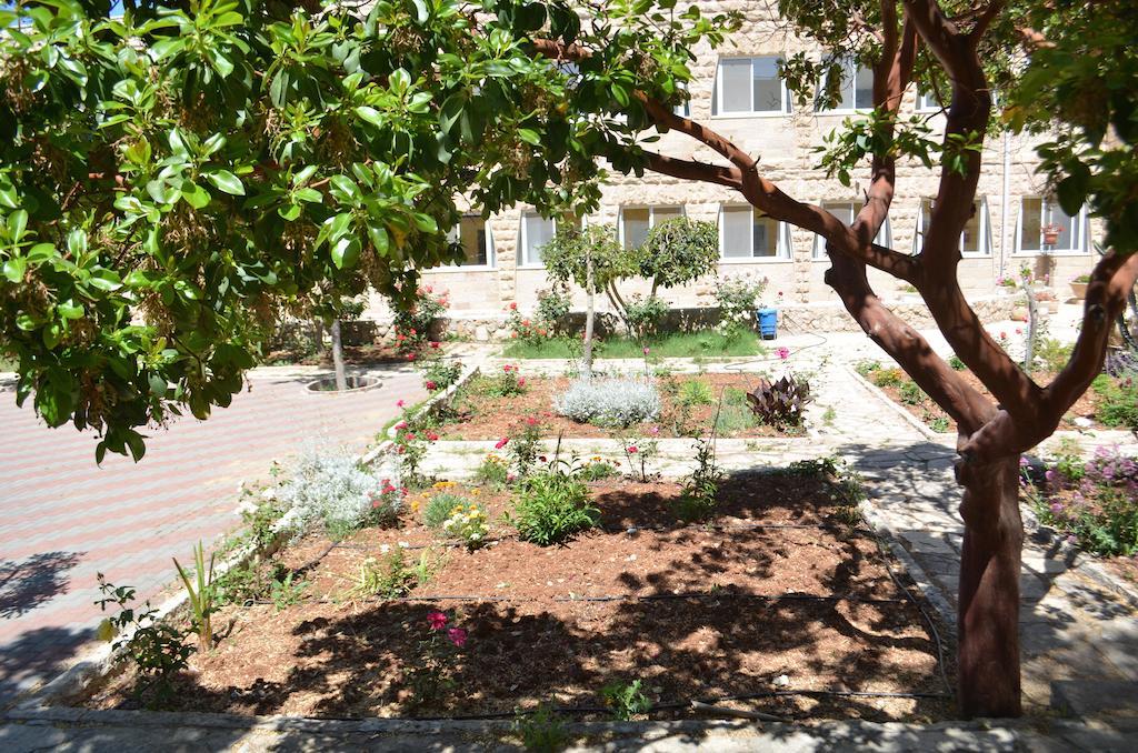 Talitha Kumi Guest House Al-Khader Exterior foto