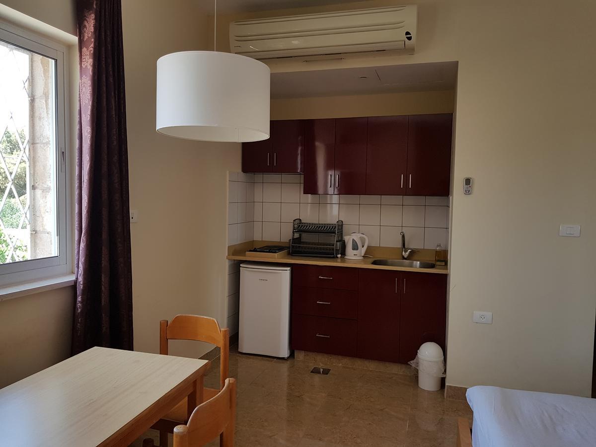 Talitha Kumi Guest House Al-Khader Exterior foto