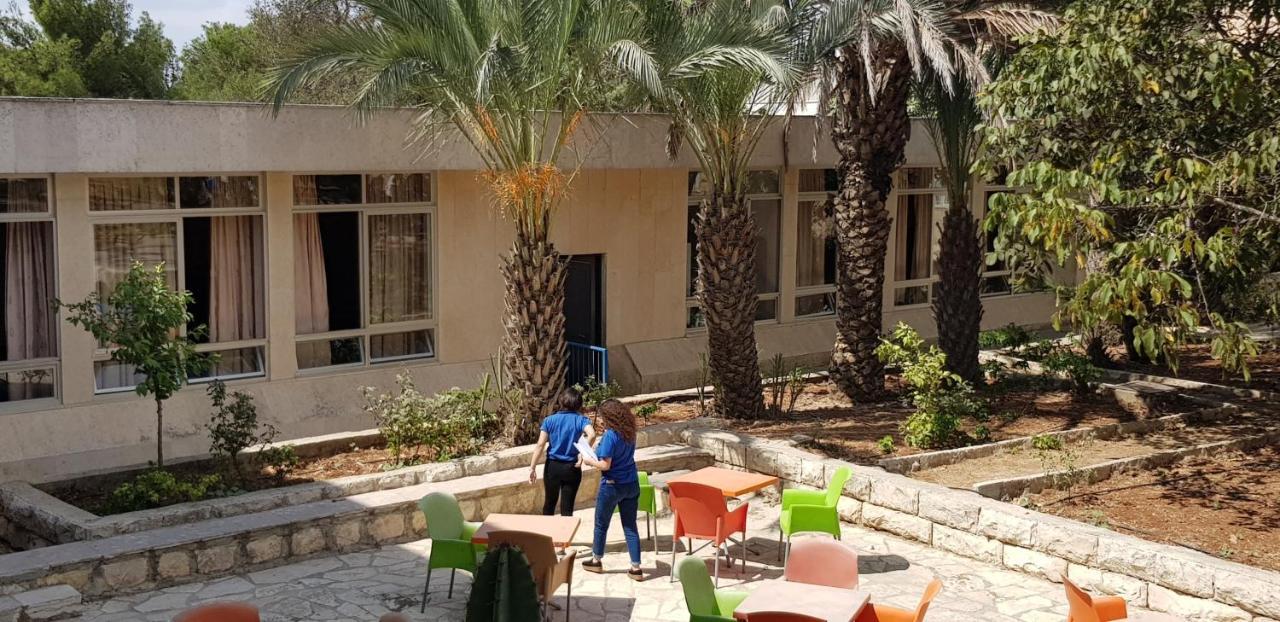 Talitha Kumi Guest House Al-Khader Exterior foto